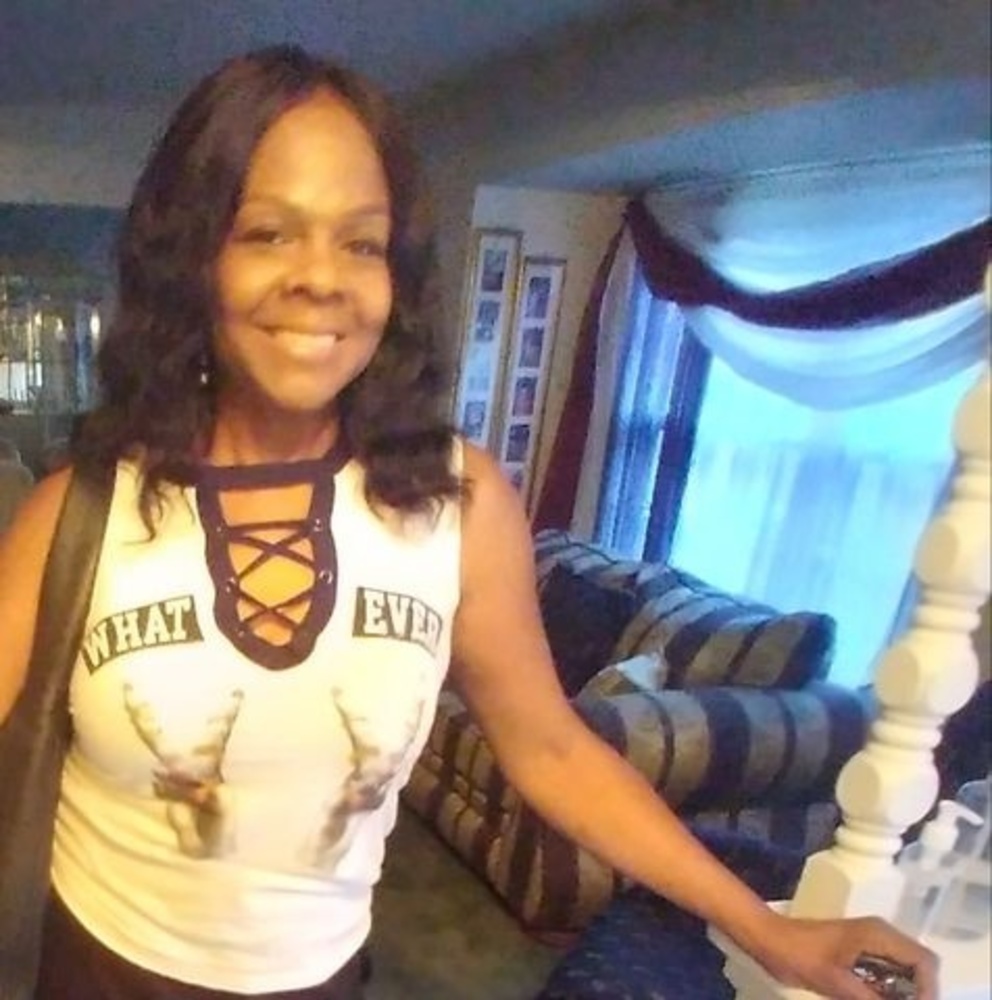 Meet your Posher, Lisa